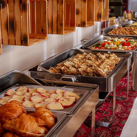 Lankaran Springs Wellness Resort Exterior photo A buffet at a hotel