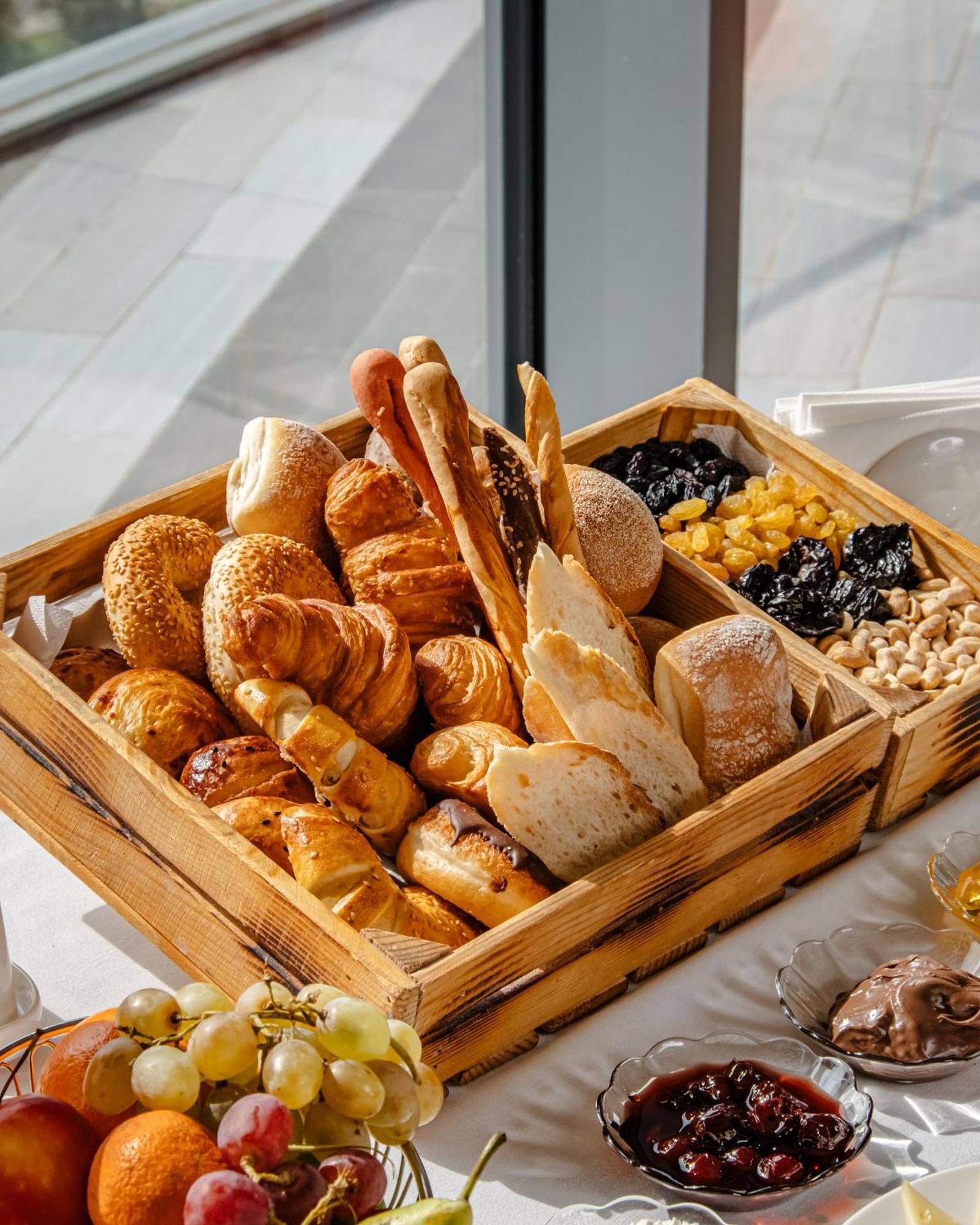Lankaran Springs Wellness Resort Exterior photo A bread basket