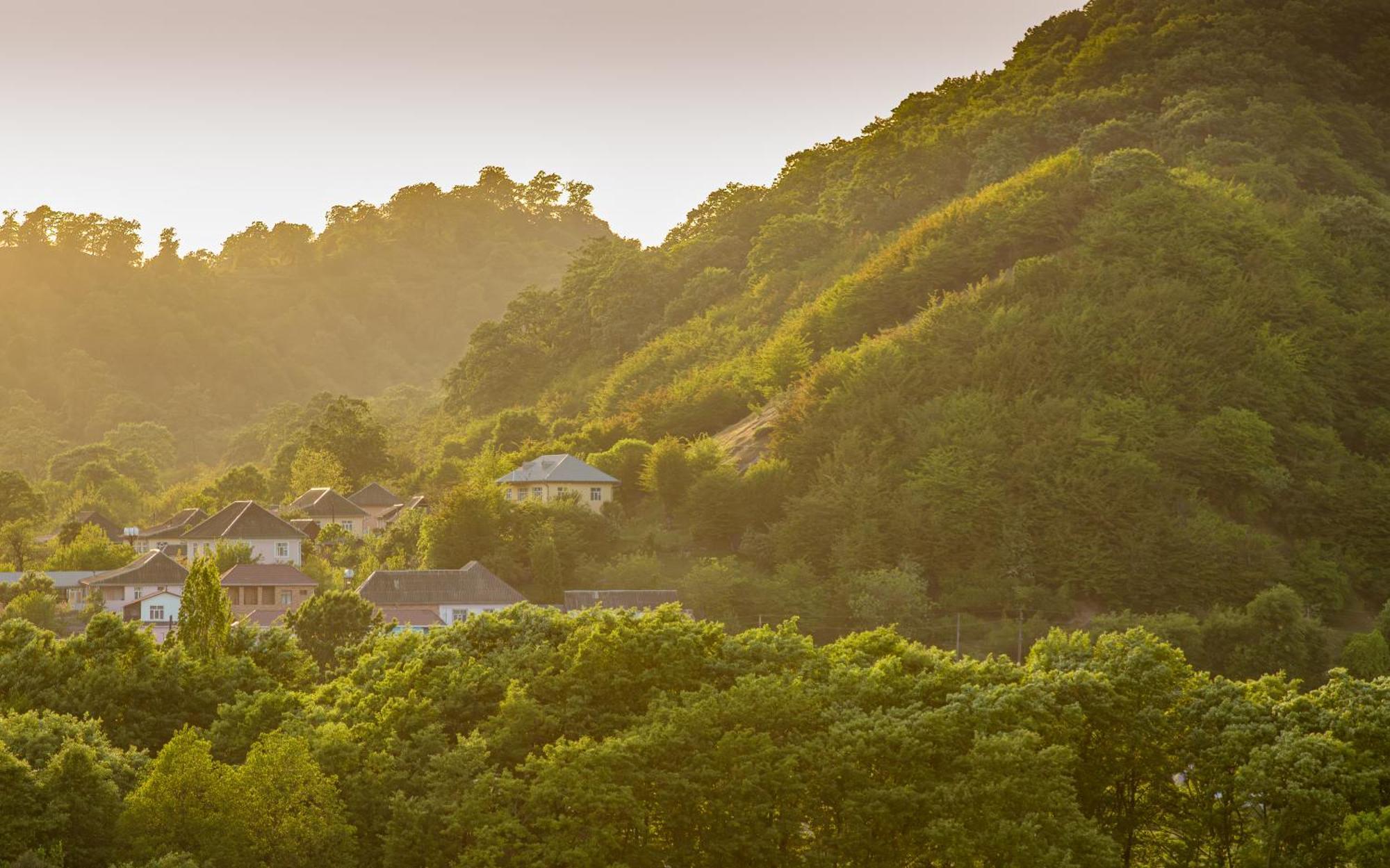 Lankaran Springs Wellness Resort Exterior photo View of the village