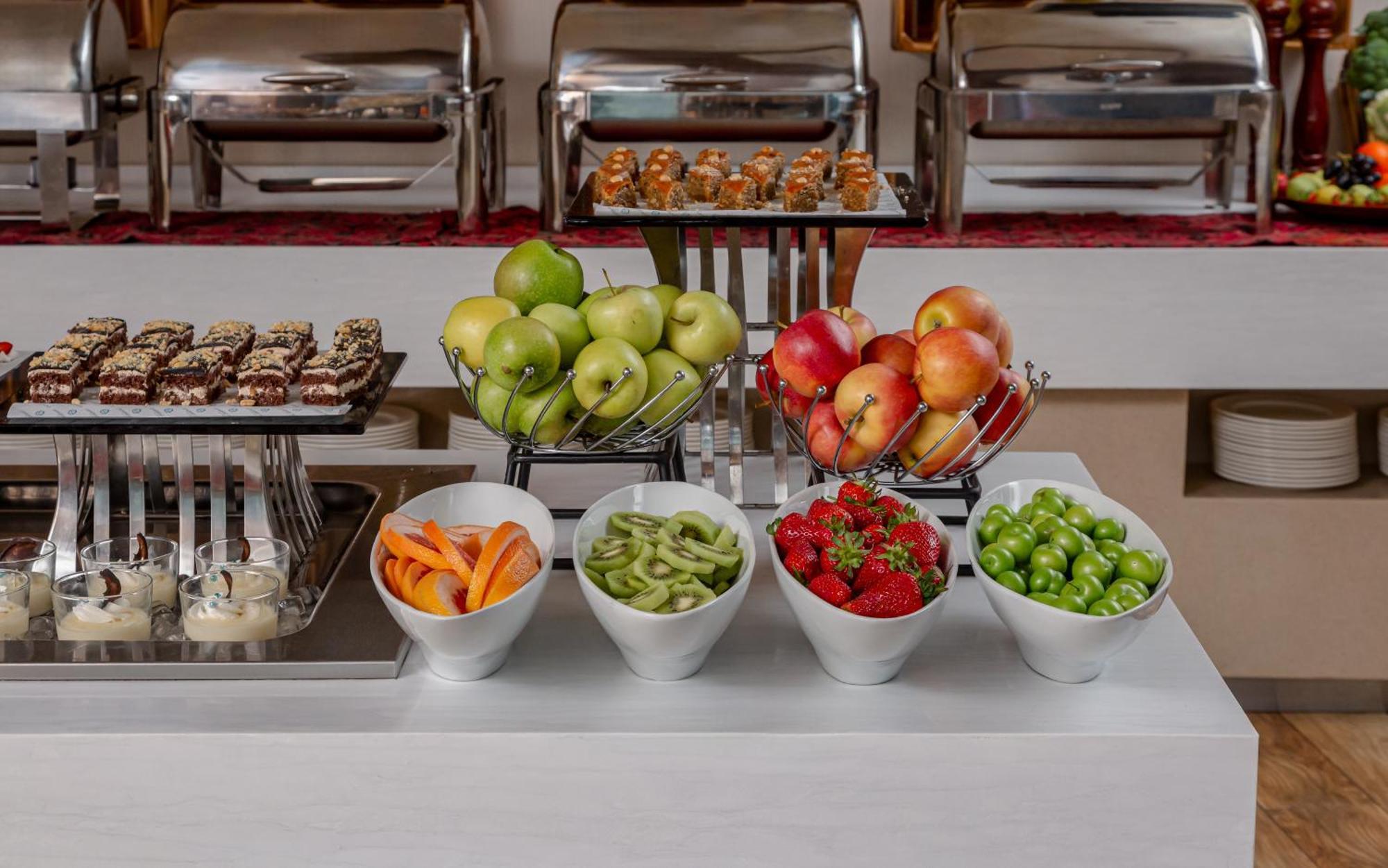 Lankaran Springs Wellness Resort Exterior photo Fruit at a buffet