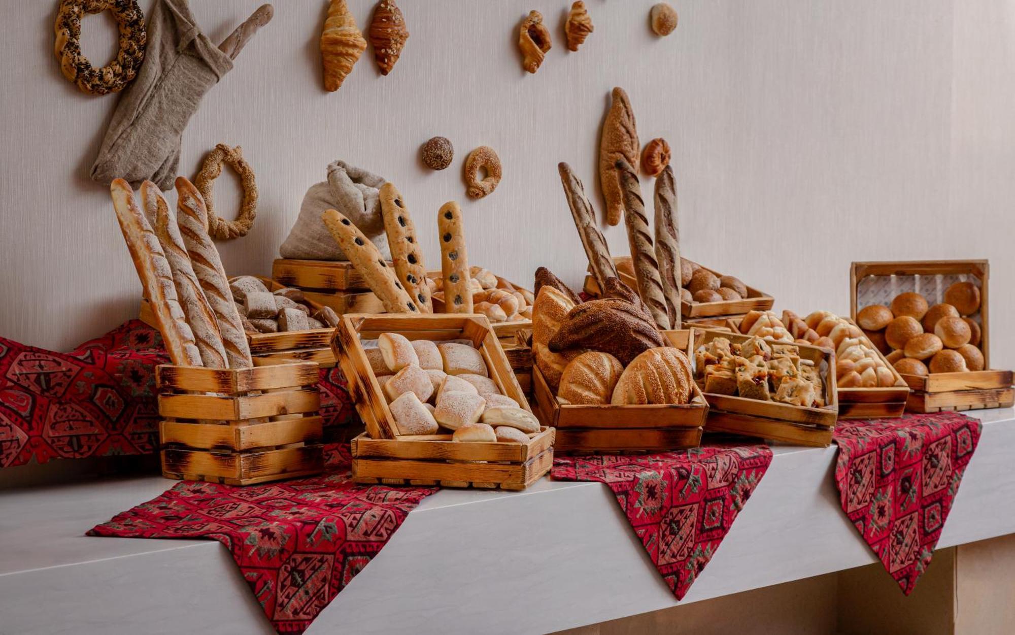 Lankaran Springs Wellness Resort Exterior photo Bread at a bakery